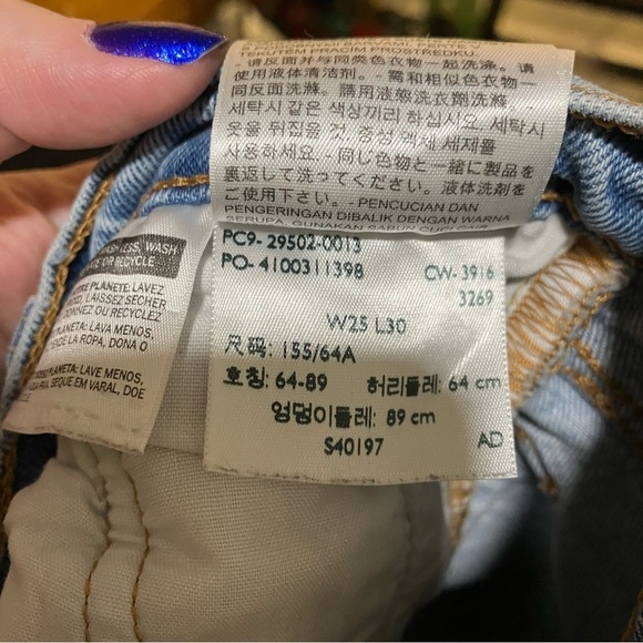 Levi’s 501 Distressed High Waisted Skinny Jeans in Post Modern Blues - Picture 12 of 12